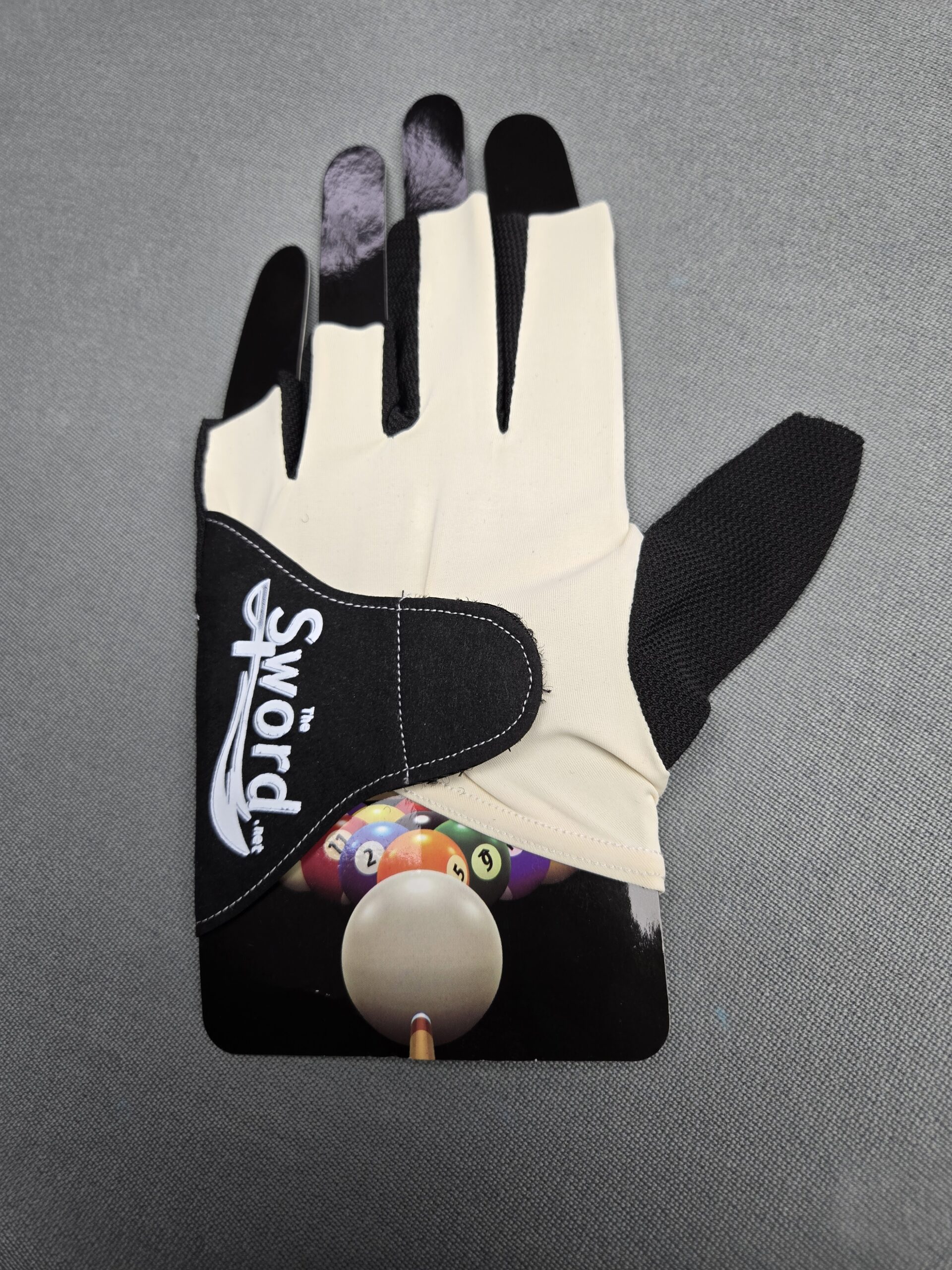 Professional 3-Finger-Billardhandschuh „Style & Precision“ – Bild 21