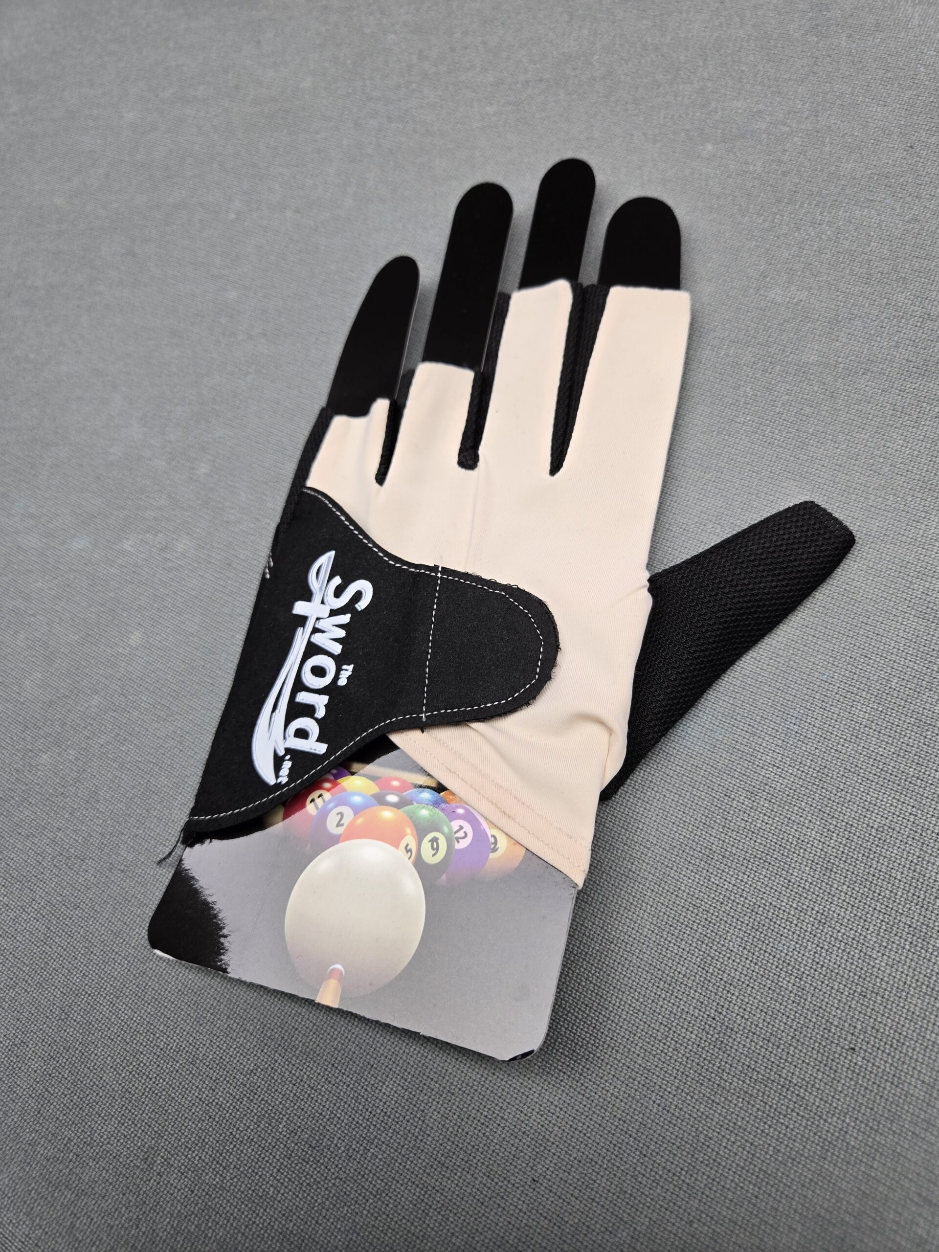 Professional 3-Finger-Billardhandschuh „Style & Precision“ – Bild 16