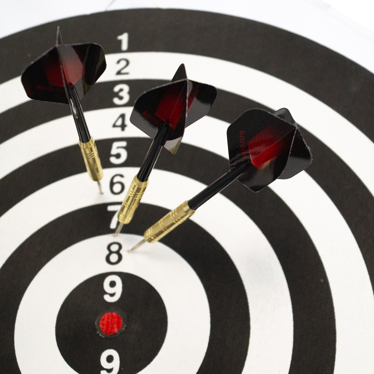 Karella - Dartboard Training Set inkl. 2 Satz Steeldarts – Bild 4